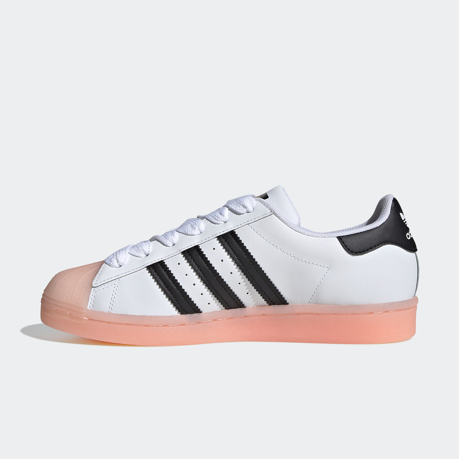 أحذية رياضية كلاسيكية نسائية أ - مراجعة Adidas Shoes Superstar وسعره