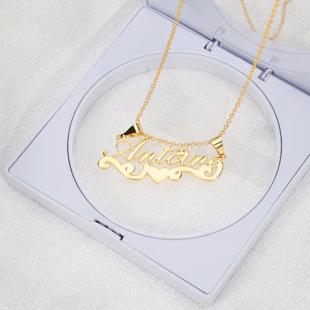 قلادة لي تشي المخصصة من الفولا - مراجعة Name Necklace Custom وسعره